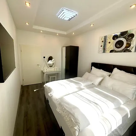Renovierte Und Klimatisierte 70Qm City-Wohnung Mit Balkon Saarbrücken Zewnętrze zdjęcie