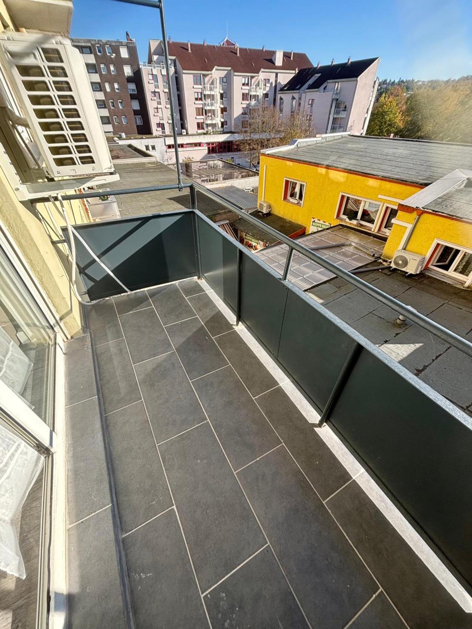 Apartment Renovierte Und Klimatisierte 70qm City-wohnung Mit Balkon Saarbruecken